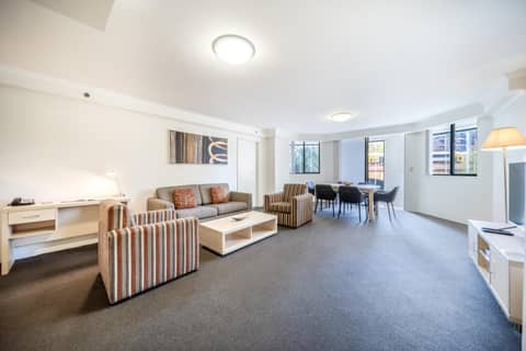 Oaks Sydney Castlereagh Suites — photo 8