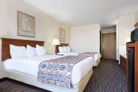 Baymont by Wyndham Columbus/Rickenbacker — photo 7