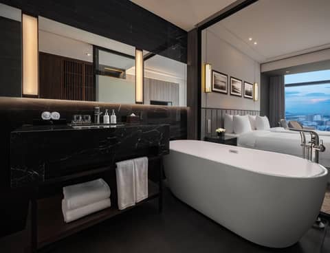 Crowne Plaza Danang City Centre by IHG — photo 7