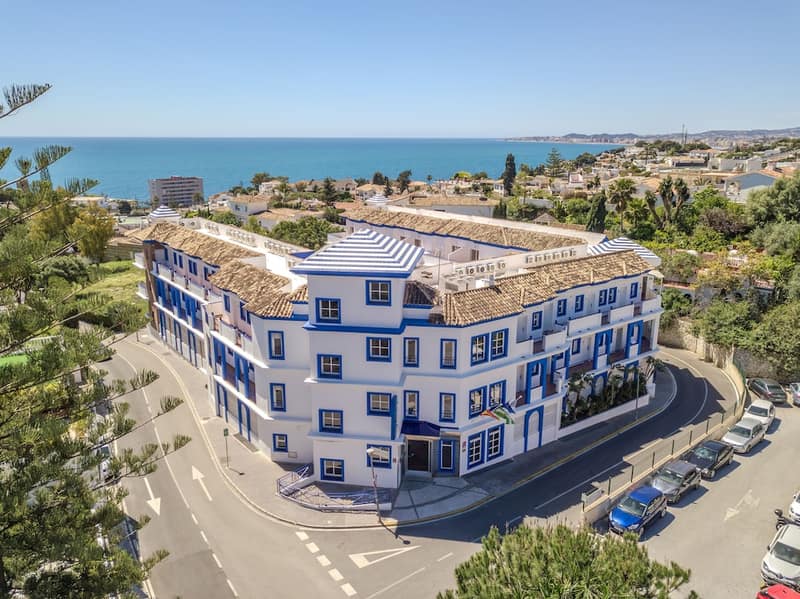 Vive Costa Azul — building