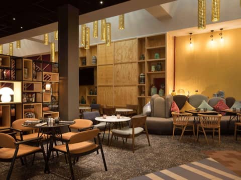 Ibis Abdelmoumen Casa Centre — dining