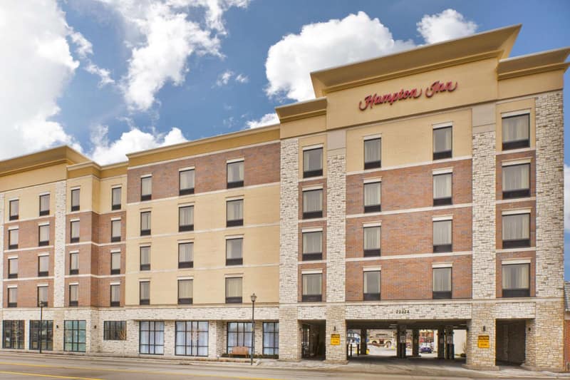 Hampton Inn by Hilton Detroit Dearborn, MI — building