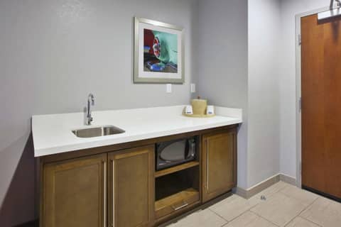 Hampton Inn by Hilton Detroit Dearborn, MI — photo 9