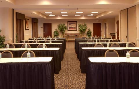 Hampton Inn & Suites Jacksonville-Airport — photo 2