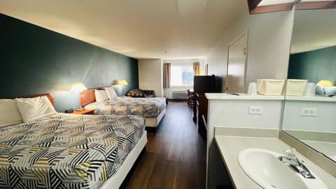Studio 6 Suites Portland OR I-5 OHSU — photo 2