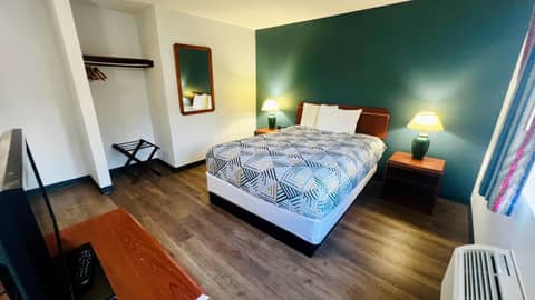 Studio 6 Suites Portland OR I-5 OHSU — photo 9
