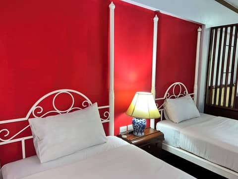 MW Krabi Beach Resort — hotel room