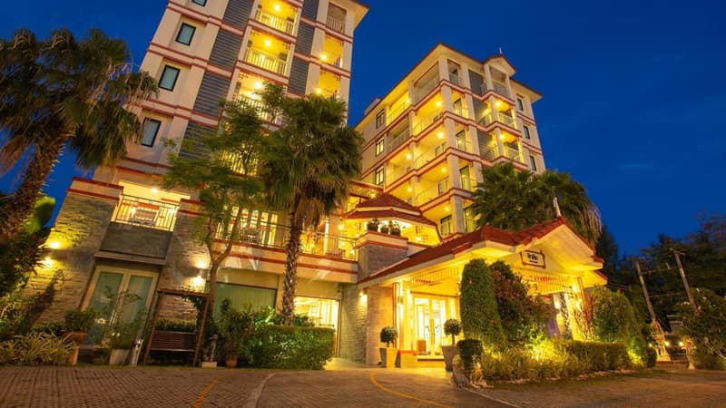 Kiang Haad Beach Hua Hin — building