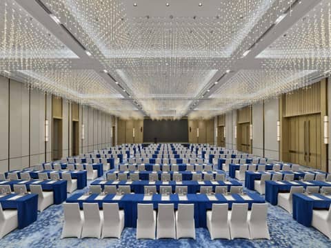 DoubleTree by Hilton Chengdu Riverside — photo 3