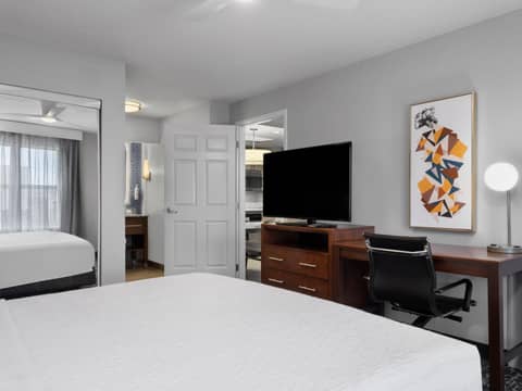 Homewood Suites Columbus - Airport — photo 3