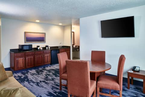Fairfield Inn & Suites Detroit Livonia — photo 7