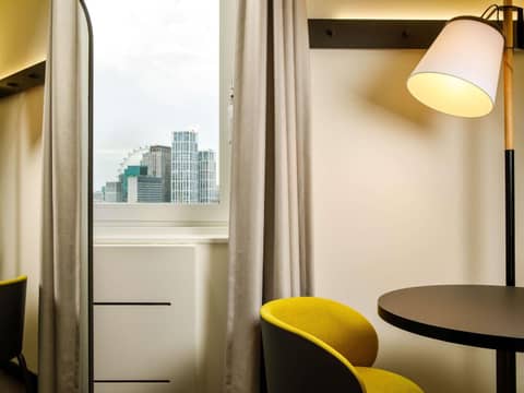ibis London Blackfriars — hotel room