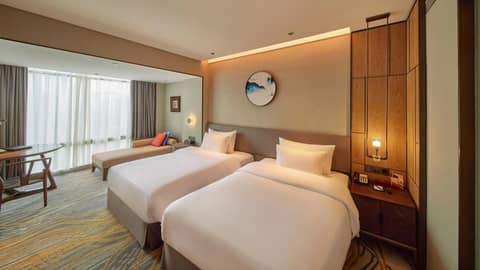 Guangzhou Dong Fang Hotel — photo 2