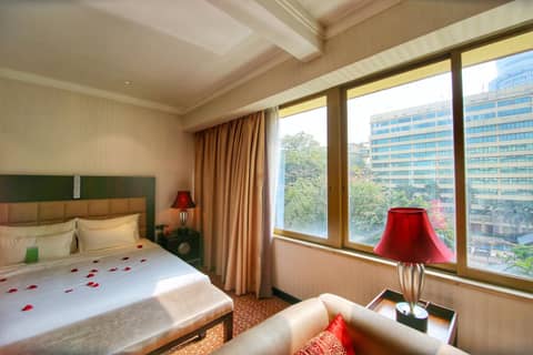 Guangzhou Dong Fang Hotel — photo 4