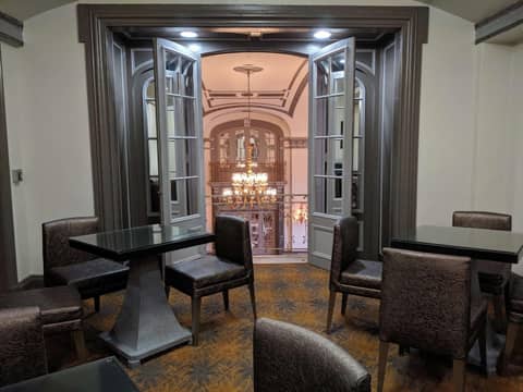 The Tudor Arms Hotel Cleveland - a DoubleTree by Hilton — photo 2