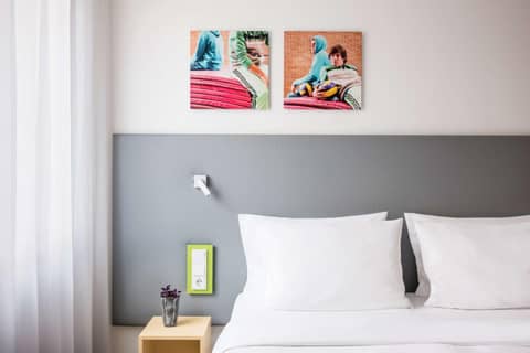 Lindner Hotel Frankfurt Sportpark, part of JdV by Hyatt — hotel room