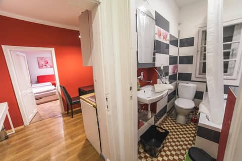 Residence B&B La Fontaine Aparthotel — bathroom