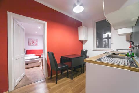 Residence B&B La Fontaine Aparthotel — kitchen
