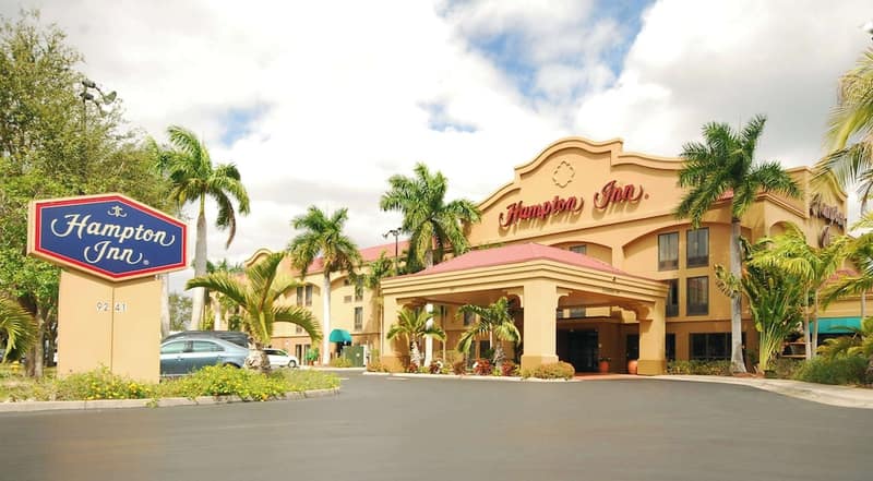 Hampton Inn Fort Myers-Airport & I-75 — photo 1