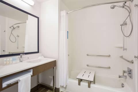 Hampton Inn & Suites Denver-Downtown — photo 4