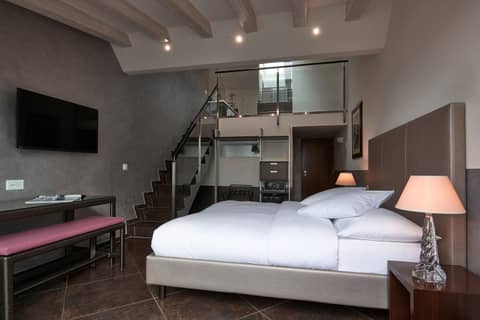 Hotel d'Allèves — hotel room