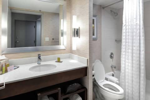 DoubleTree by Hilton Hotel Jacksonville Airport — photo 7