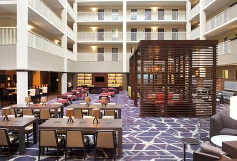 Embassy Suites by Hilton Philadelphia Airport — photo 2