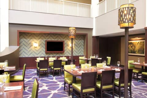 Embassy Suites by Hilton Philadelphia Airport — photo 6