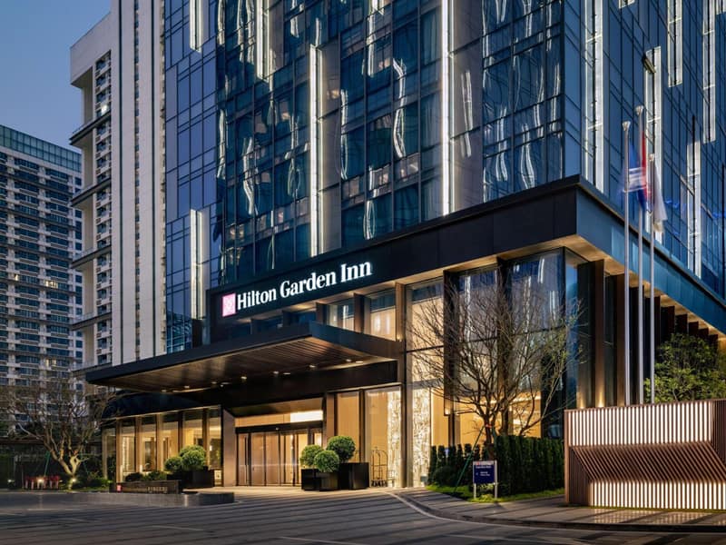 深圳国际会展中心希尔顿花园酒店 前海华发冰雪世界店 Hilton Garden Inn Shenzhen World Exhibition & Convention Center Qianhai Snow World — photo 1