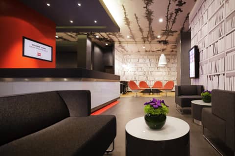 ibis London Shepherds Bush - Hammersmith — hotel reception