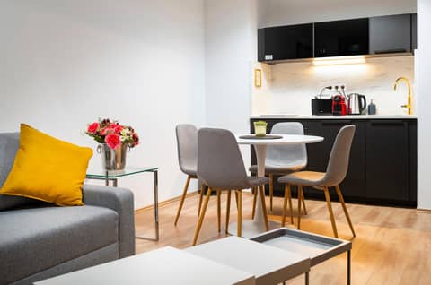 Bo33 Hotel Family & Suites — kitchen