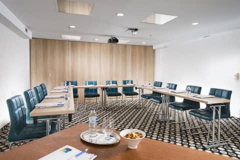Bo33 Hotel Family & Suites — meeting & event spaces