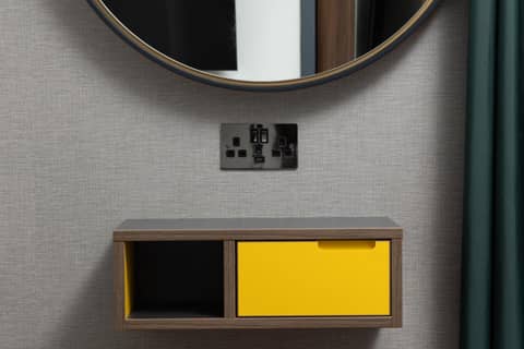 Point A Hotel London Kings Cross – St Pancras — bathroom