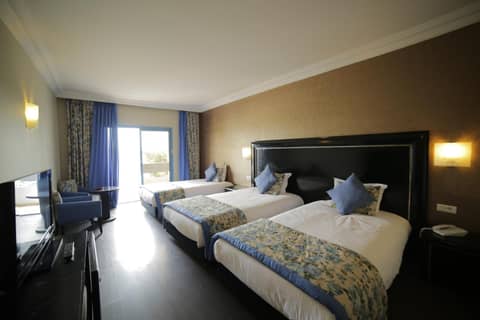 Hotel Suisse — hotel room