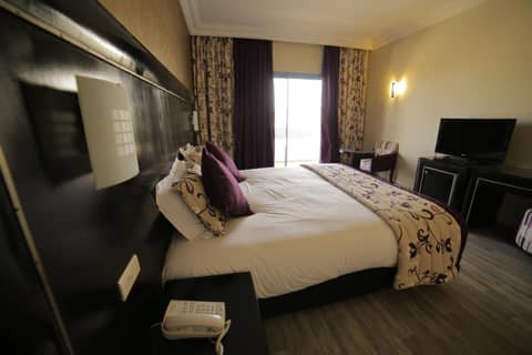 Hotel Suisse — hotel room