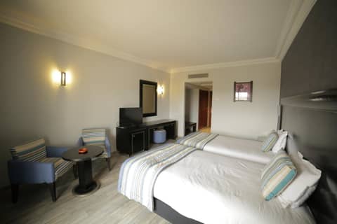 Hotel Suisse — hotel room
