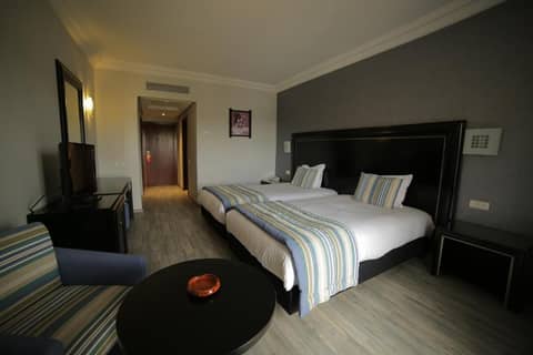 Hotel Suisse — hotel room
