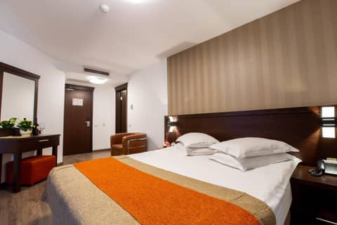 Duke Armeneasca Suites by Olala! — photo 4