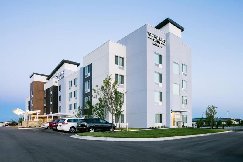 TownePlace Suites by Marriott Kansas City Airport — building