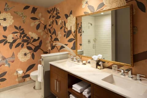 Hotel ZaZa Houston Memorial City — bathroom
