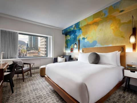 Fairmont The Queen Elizabeth — photo 2