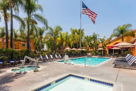 Clementine Hotel & Suites Anaheim — photo 3