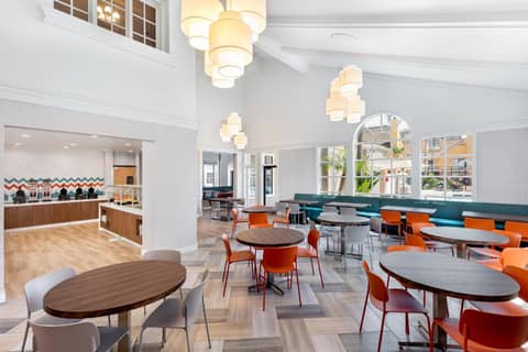 Clementine Hotel & Suites Anaheim — photo 9