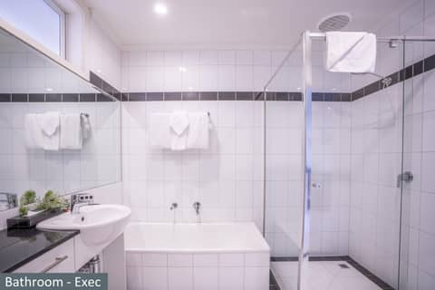 Clocktower Apartment Hotel — photo 7