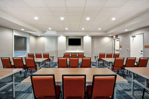 Home2 Suites Houston Westchase — photo 5