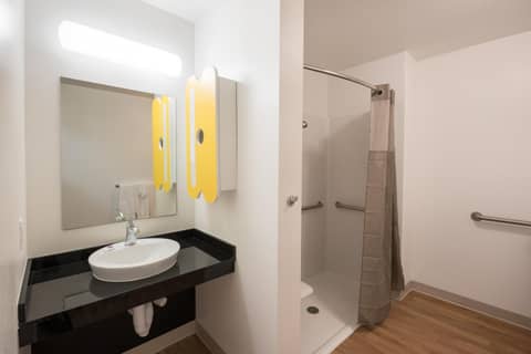 Studio 6-Mccarran, NV - Sparks - Tahoe - Reno Industrial Center — photo 4