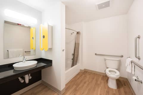 Studio 6-Mccarran, NV - Sparks - Tahoe - Reno Industrial Center — photo 5