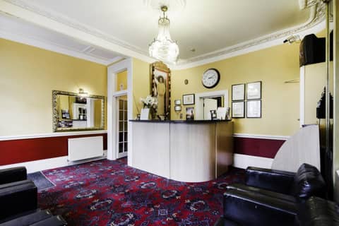 Tudor Court Hotel — hotel reception