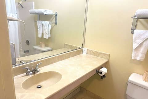 Ramada by Wyndham Los Angeles/Koreatown West — photo 7