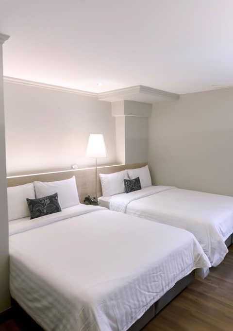 Maxim's Inn — photo 4